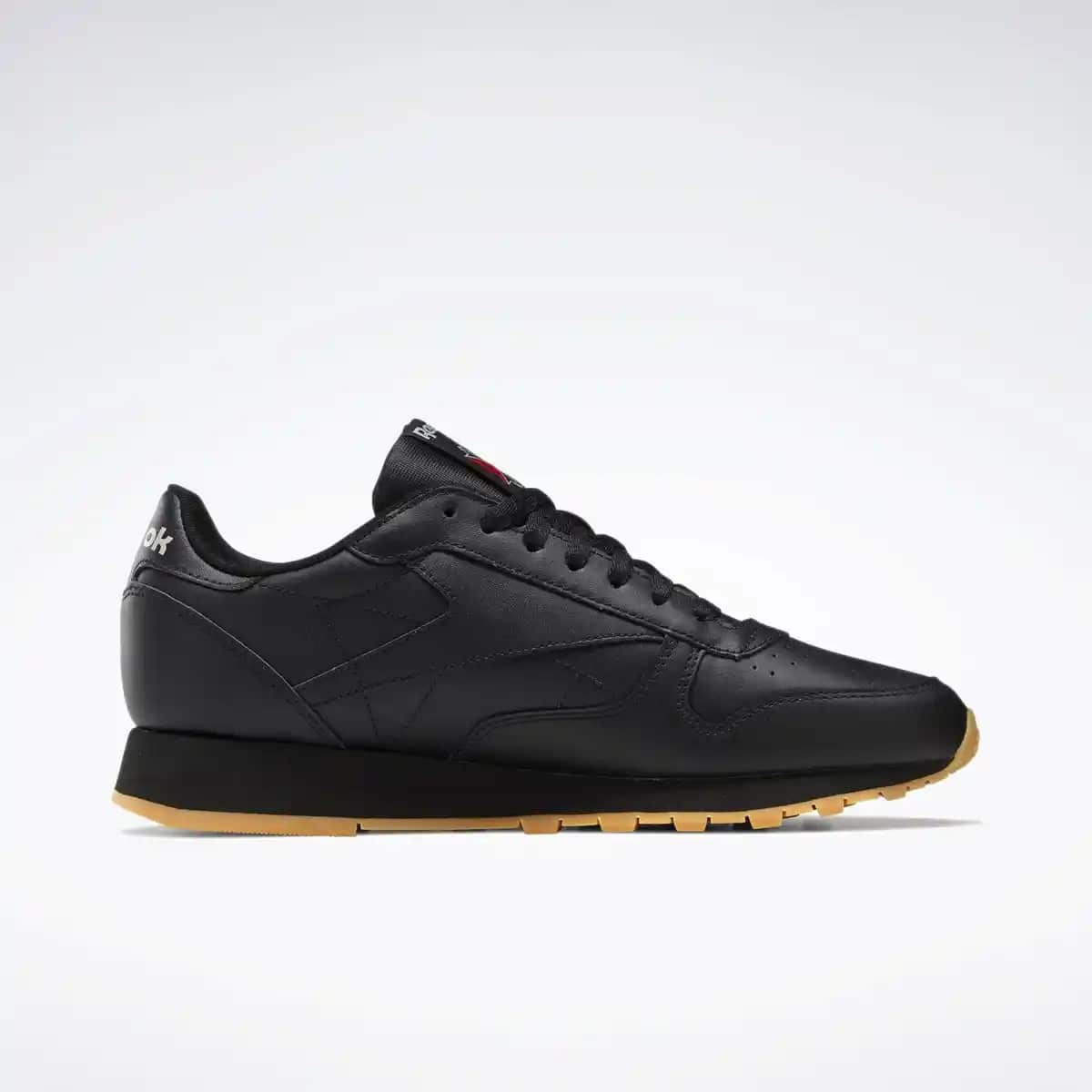 Siyah Reebok Ürünleri ile Şıklık ve Fonksiyonelliği Bir Arada Yakalayın