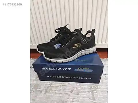 Skechers 21 Numara Ayakkabılarında Konfor ve Şıklığın Bir Arada Sunulması