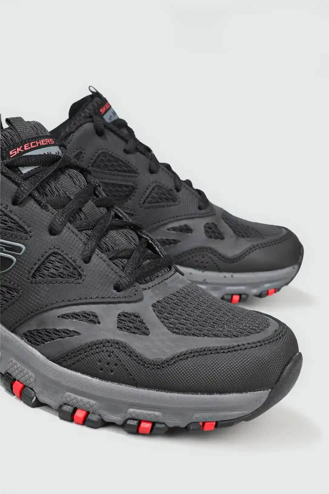 Skechers Erkek Ortopedik Ayakkabıları: Sağlıklı ve Şık Günlük Kullanım İçin Uygun Seçenekler