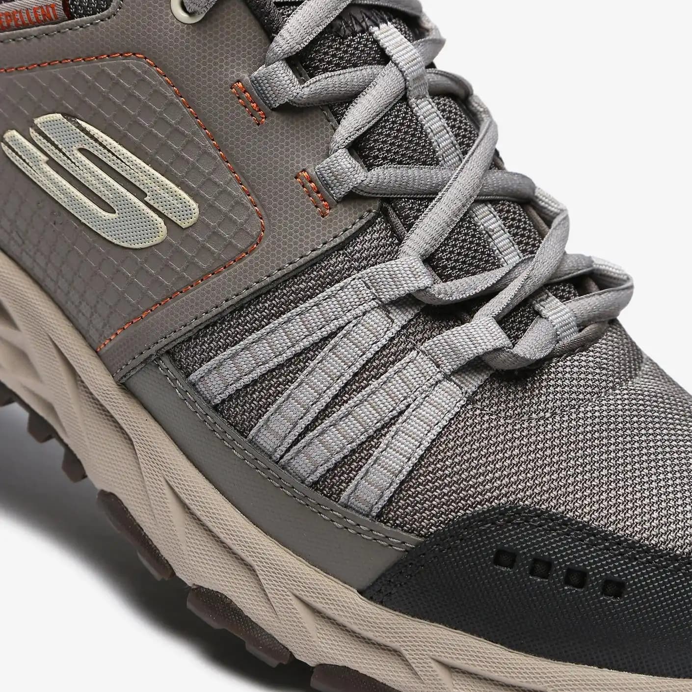 Skechers Erkek Outdoor Ayakkabıları: Dayanıklı ve Konforlu Tasarımlarla Doğa Maceralarına Hazır Olun