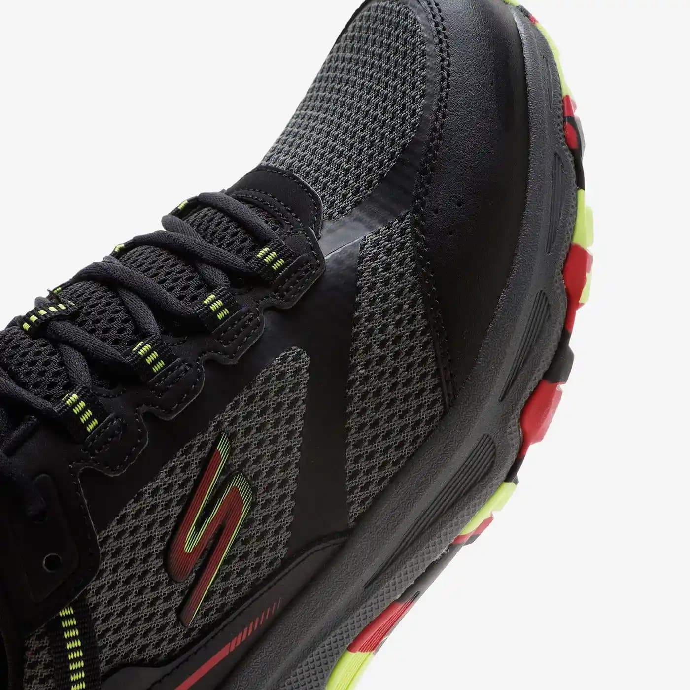 Skechers Go Run Trail Altitude Erkek: Dayanıklı ve Konforlu Outdoor Koşu Ayakkabısı