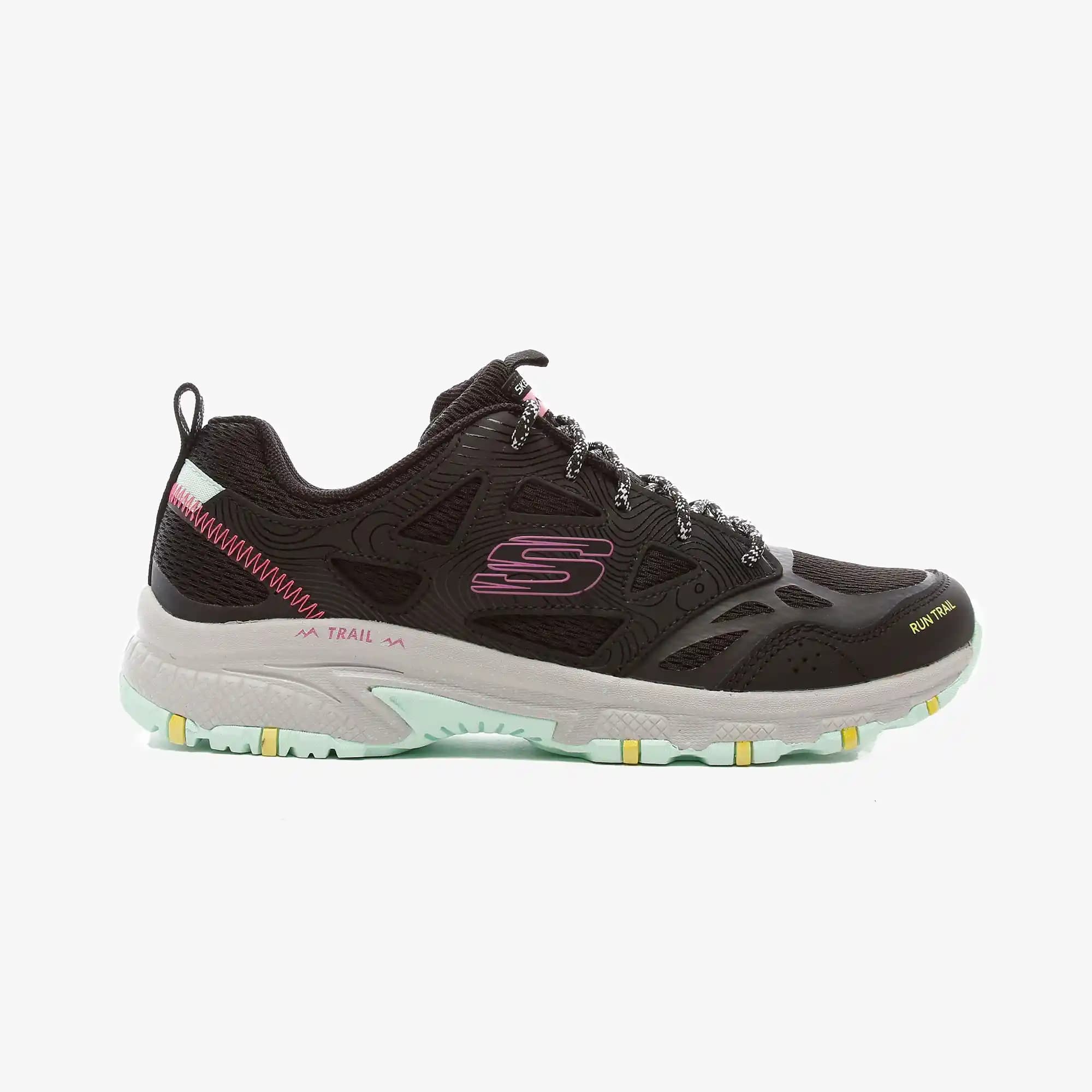 Skechers Hillcrest Kadın Ayakkabıları: Konfor ve Şıklığın Modern Buluşması