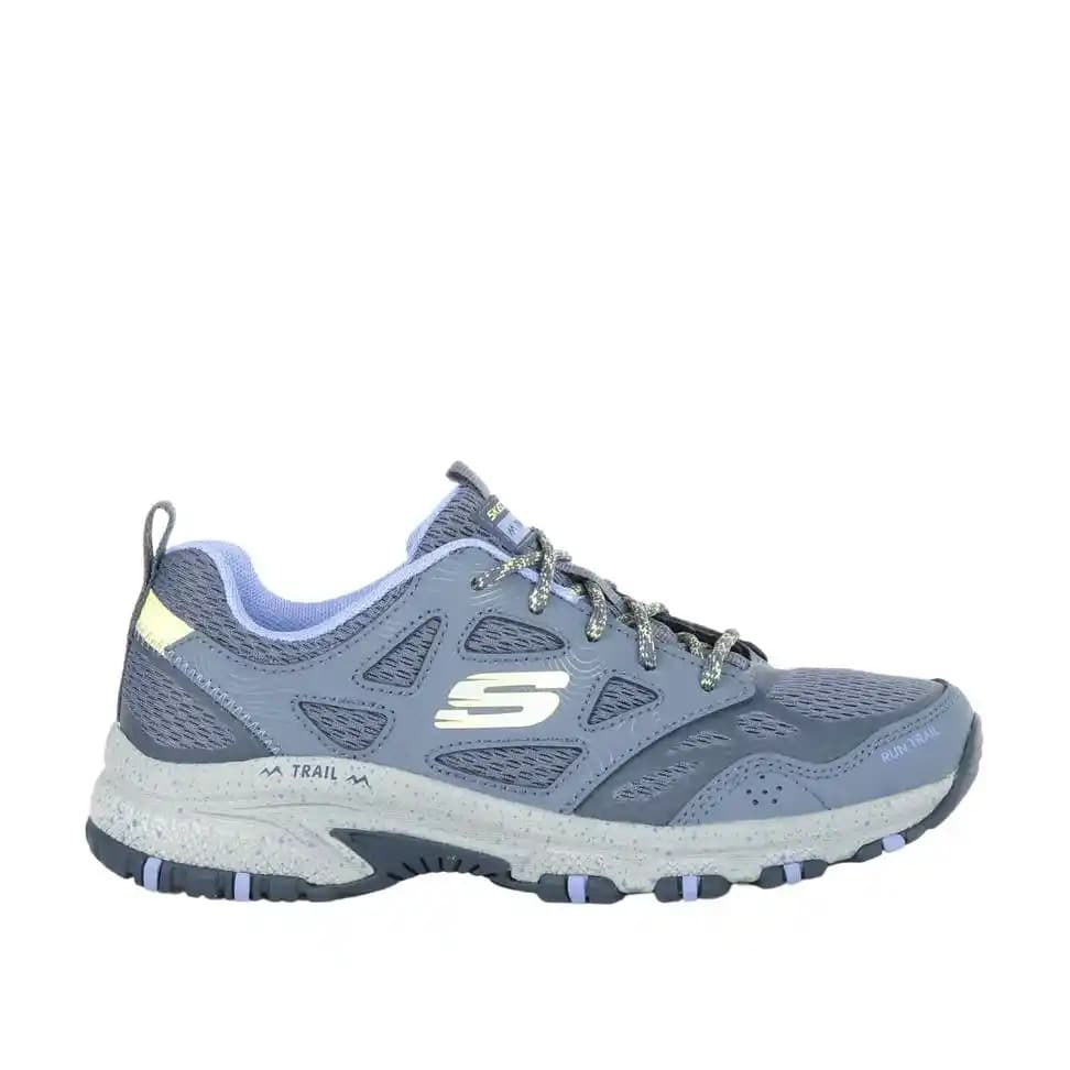 Skechers Hillcrest Kadın Outdoor Ayakkabı: Konfor ve Şıklığı Bir Arada Sunan Dayanıklı Model