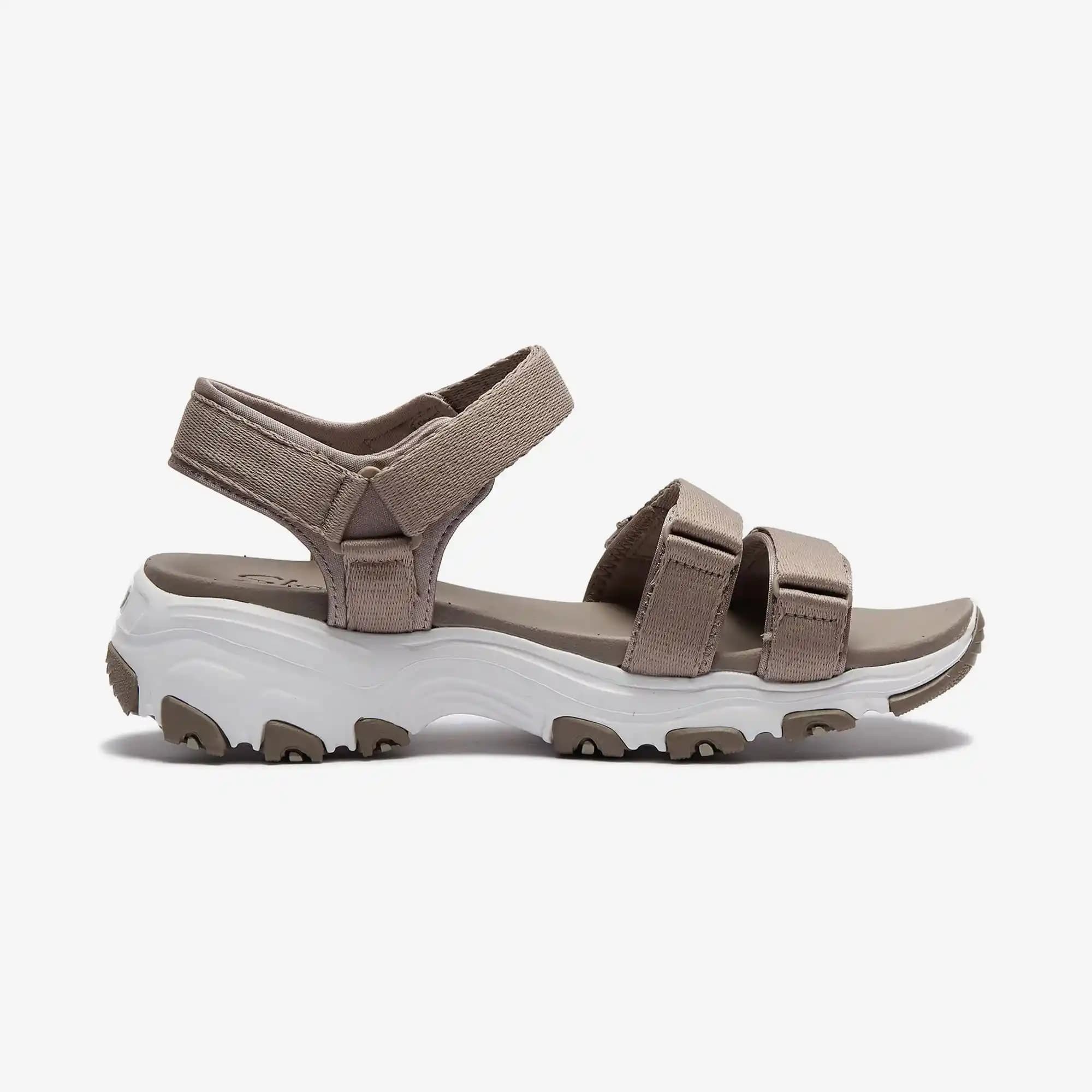 Skechers Kadın Sandaletleri: Konfor ve Şıklığı Bir Arada Sunan Modern Modeller