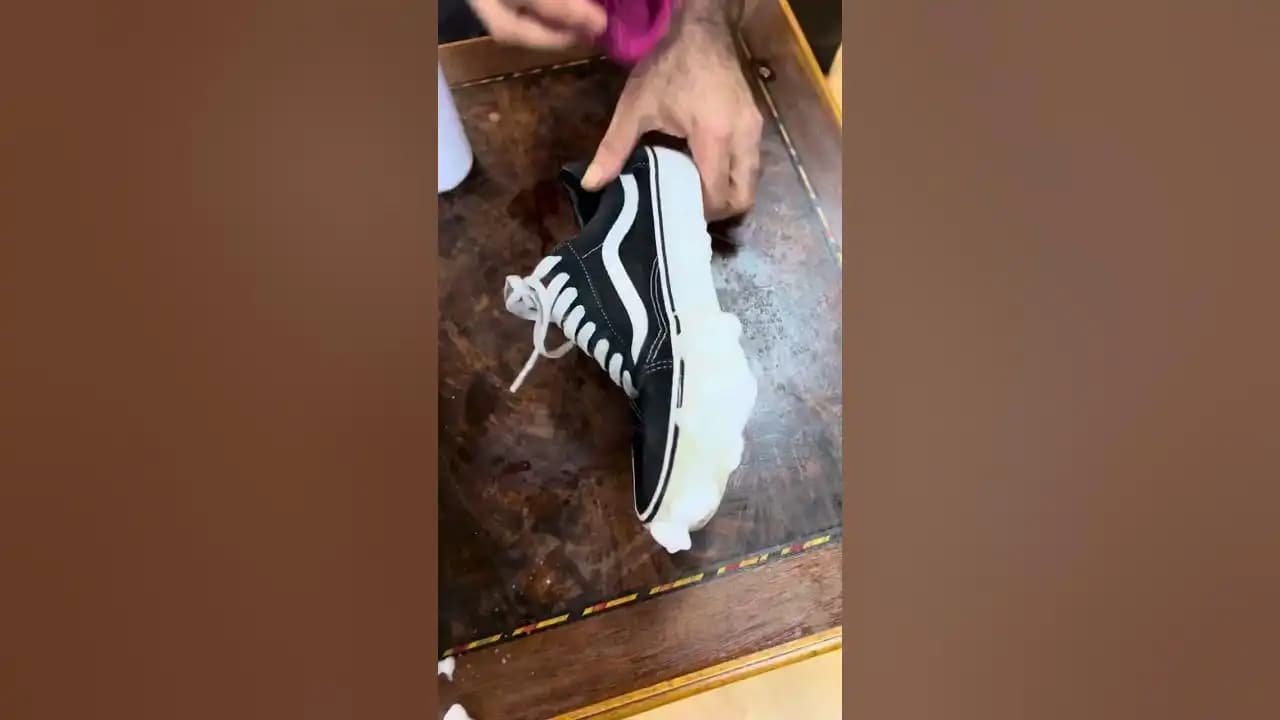 Spor Ayakkabı Tabanını Beyazlatmanın En Etkili ve Pratik Yöntemleri