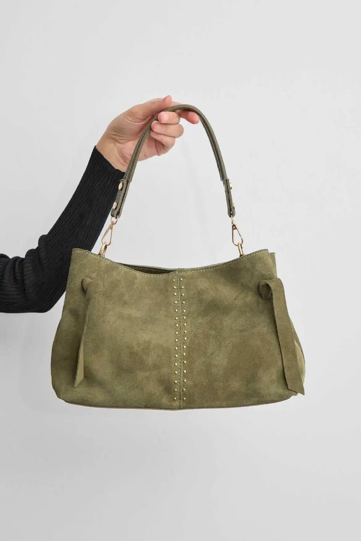 Suet Çanta Nedir? Moda ve Fonksiyonelliği Bir Araya Getiren Güncel Trendler