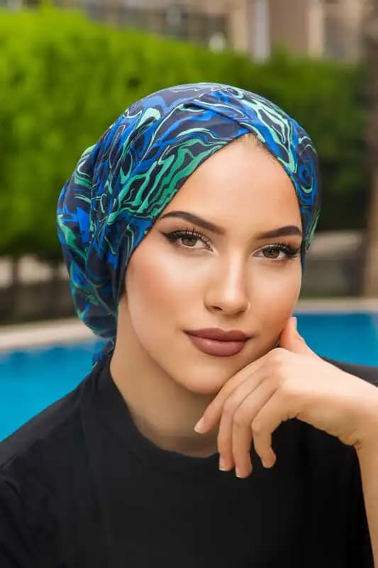 Tesettür Giyiminde Denizi Bonesi: Yaz Ayları İçin Şık ve Rahat Başörtüsü Seçenekleri
