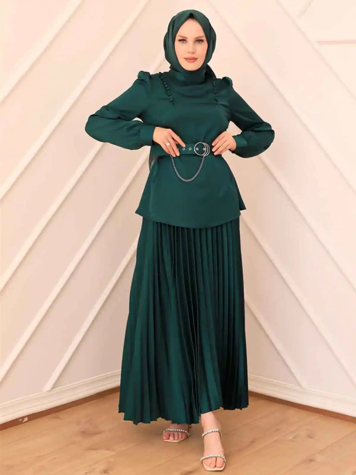 Tesettür İkili Takımlar: Modern ve Şık Giyim Çözümleri 75-90 Karakter