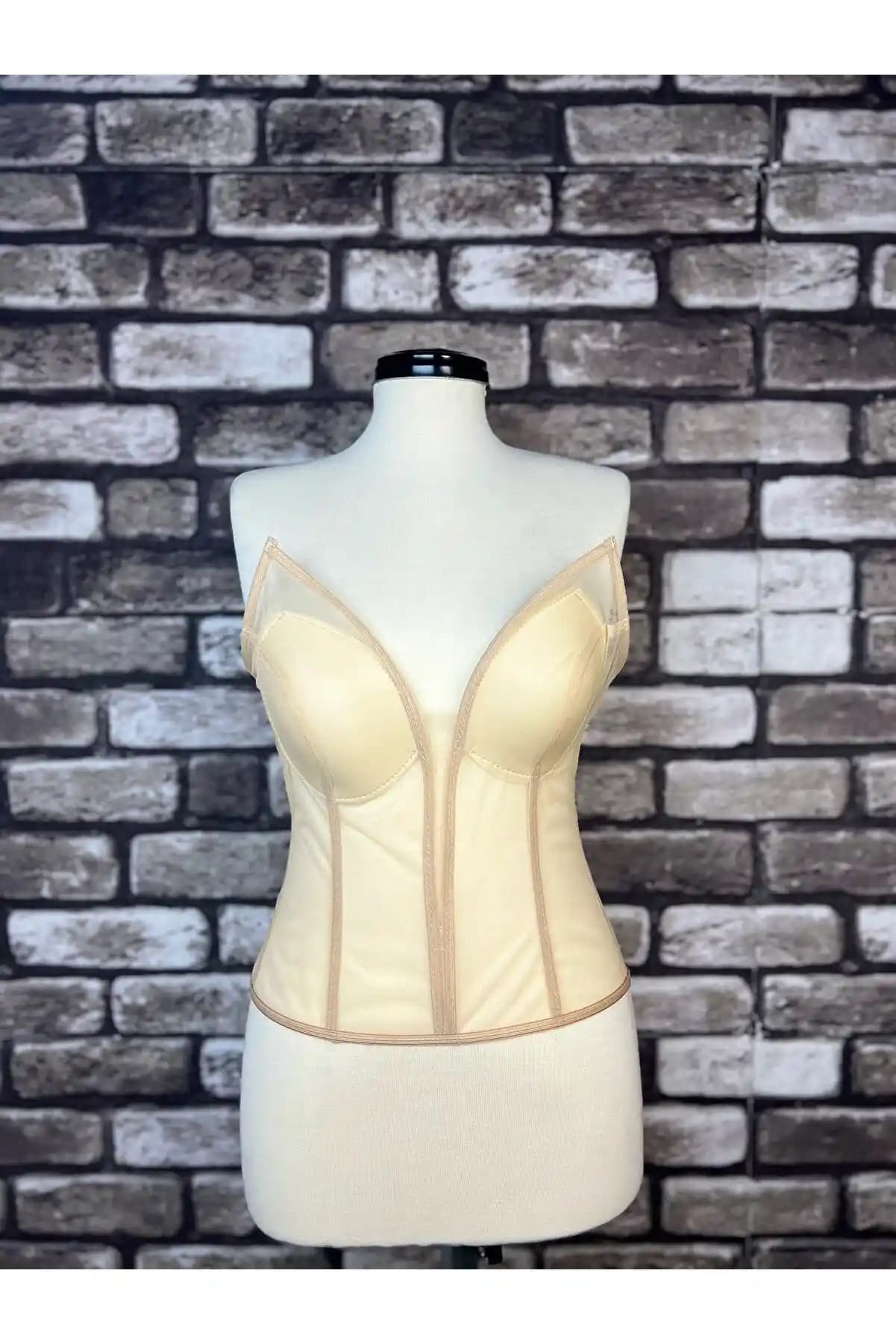 Tül Korse Nedir, Neden Tercih Edilir ve Moda Dünyasındaki Yeri Nedir