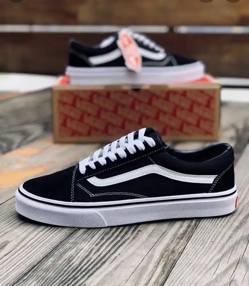 Vans Giyim ve Aksesuar Koleksiyonlarıyla Tarzınızı Yaratın ve Güncel Trendleri Yakalayın