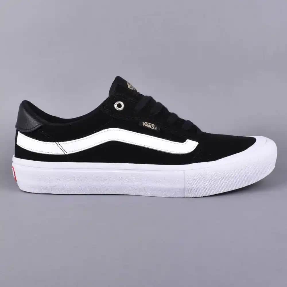 Vans Pro Serisi: Sokak Modasının Güçlü ve Stil Sahibi Yüzü ve Özellikleri