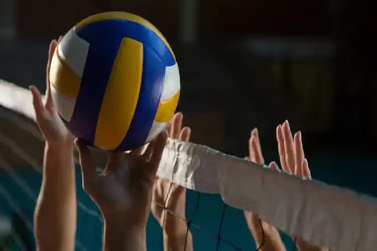 Voleybol İçin Gerekli Malzemeler ve Seçiminde Dikkat Edilmesi Gerekenler