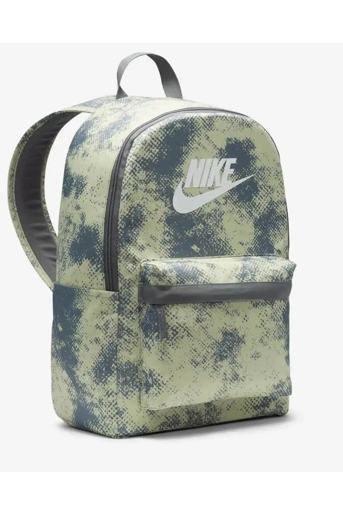 Yeşil Nike Çanta Seçenekleri ve Moda Trendleri Hakkında Detaylı Bilgi