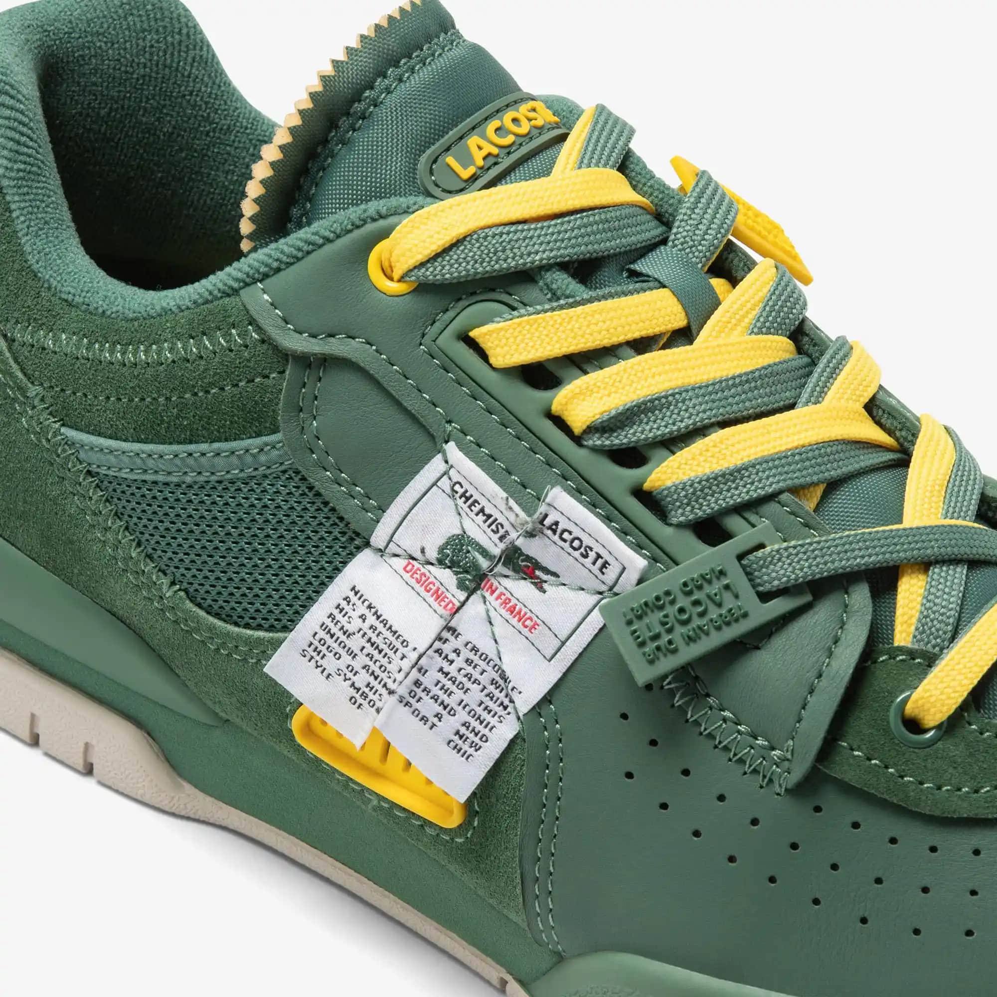 Yeşil Sneaker Modasında Güncel Trendler ve Kombinasyon Önerileri