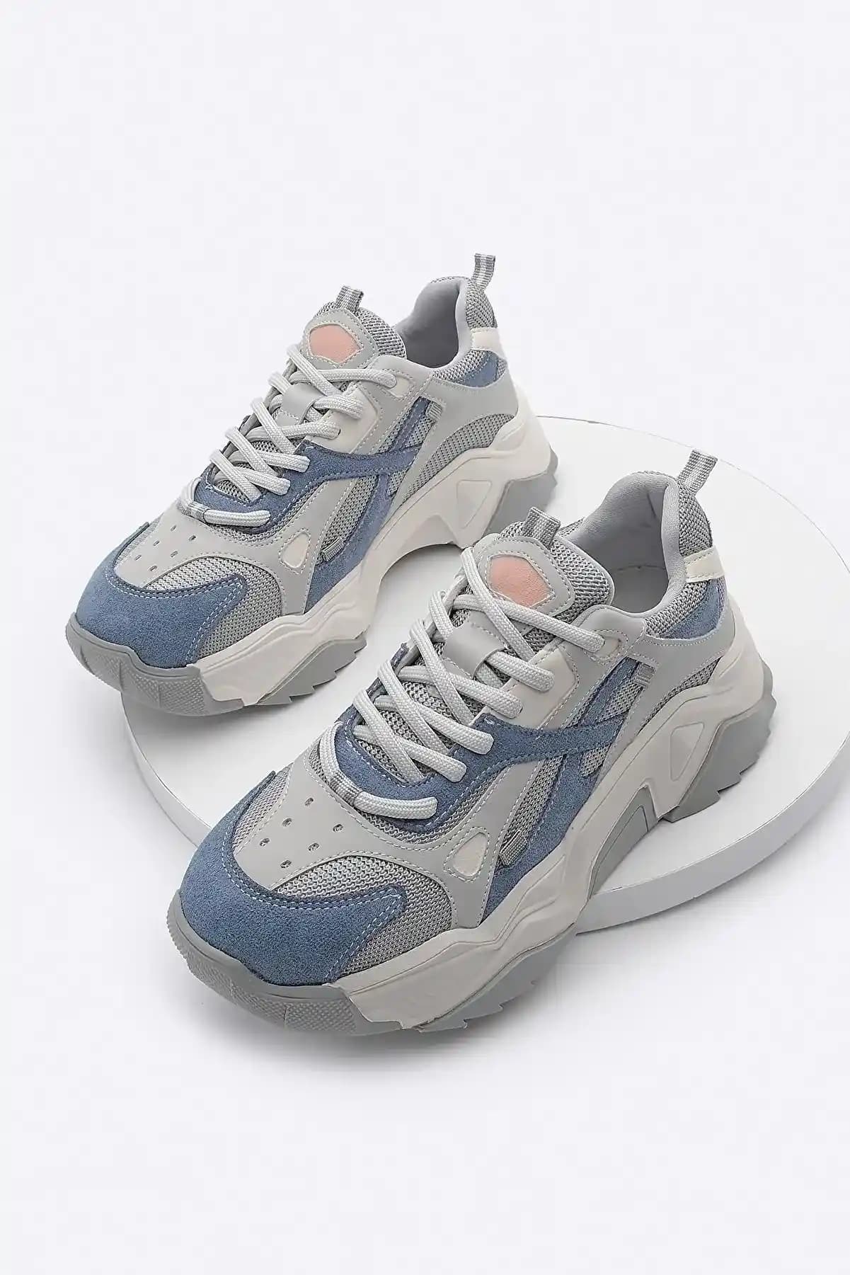 Yüksek Taban Koşu Ayakkabısı Seçim Rehberi ve Performans Artırıcı Özellikler