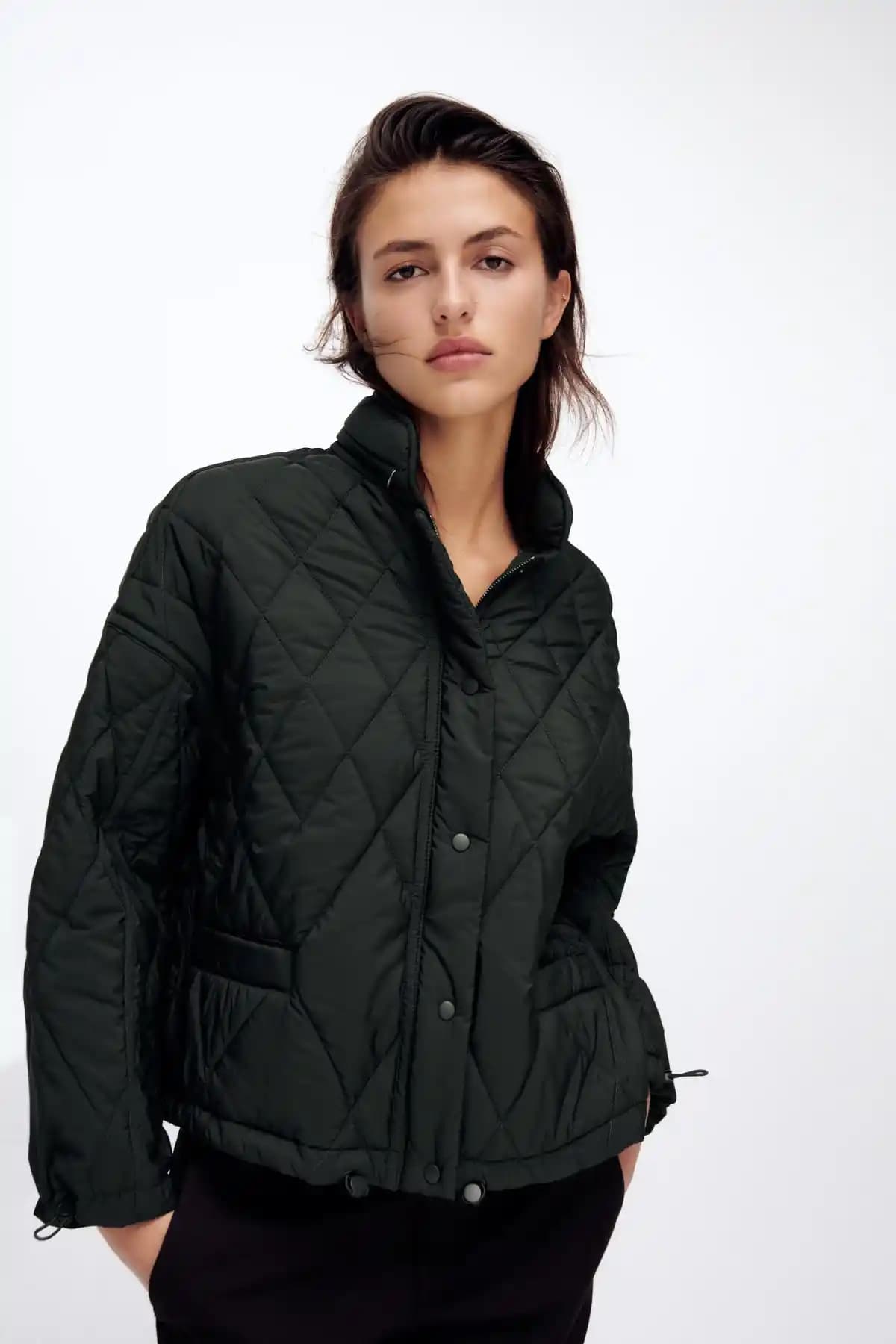 Zara Kapitone Koleksiyonlarıyla Modern ve Şık Tarzlar Yaratmanın Yolları
