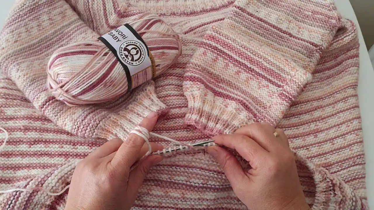 15 Yaş Gençler İçin Güncel Kazak Modelleri ve Trendler Hakkında Bilgi