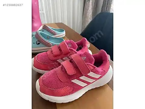 27 Numara Adidas Spor Ayakkabıları: Konfor ve Stil İçin Güncel Modeller ve Kullanım İpuçları