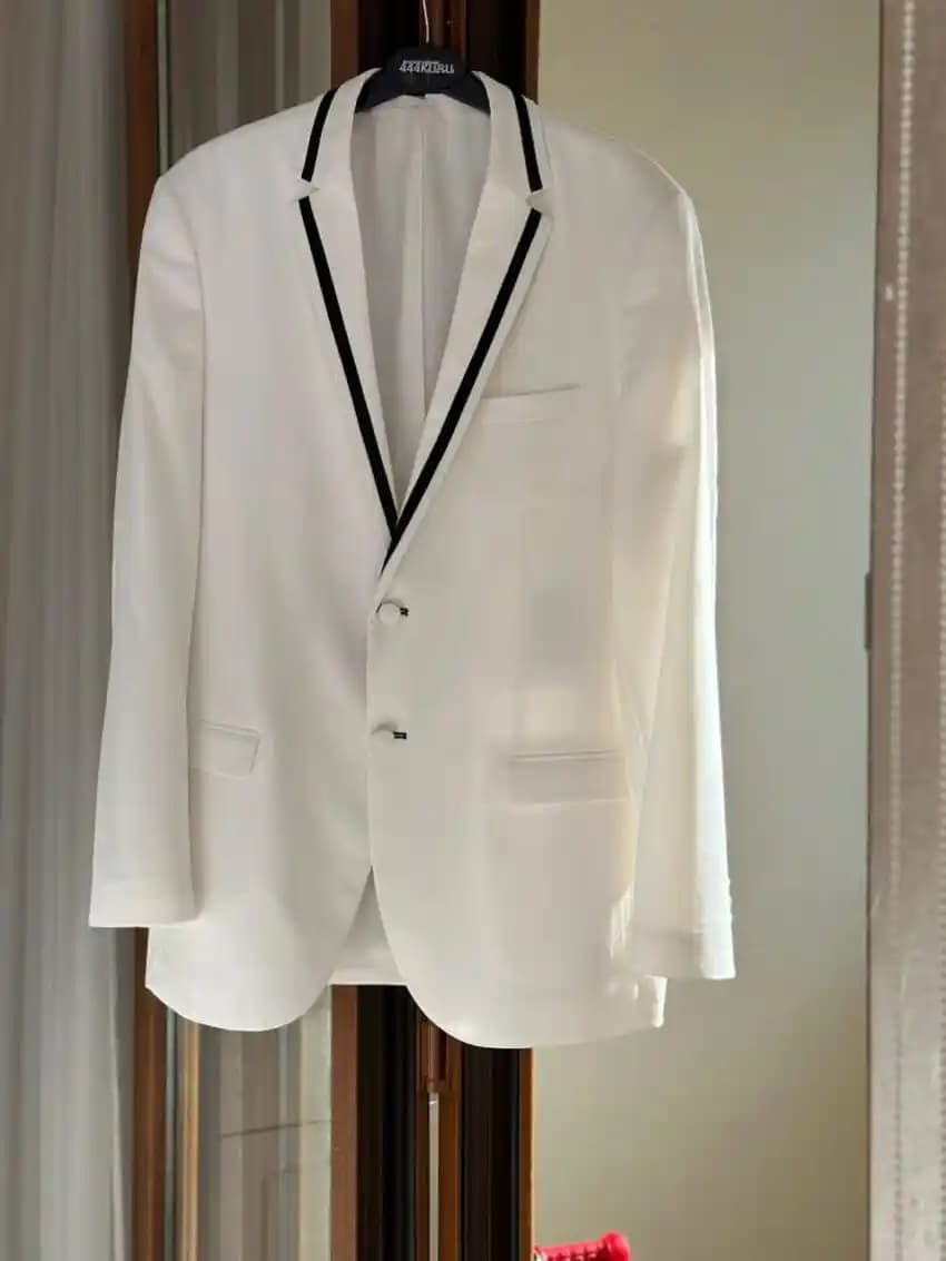 54 Beden Ceketler: Moda Dünyasında Kendine Özgü Tarz Yaratmanın Anahtarı