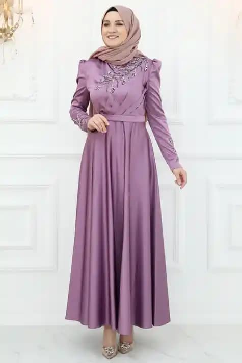 60 Yaş İçin Moda Trendleri ve Şık Elbise Seçenekleri Hakkında Kapsamlı Rehber