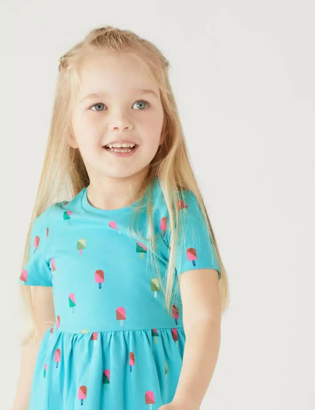 7 Yaş Çocuklar İçin Güncel Elbise Modası ve Seçim Rehberi