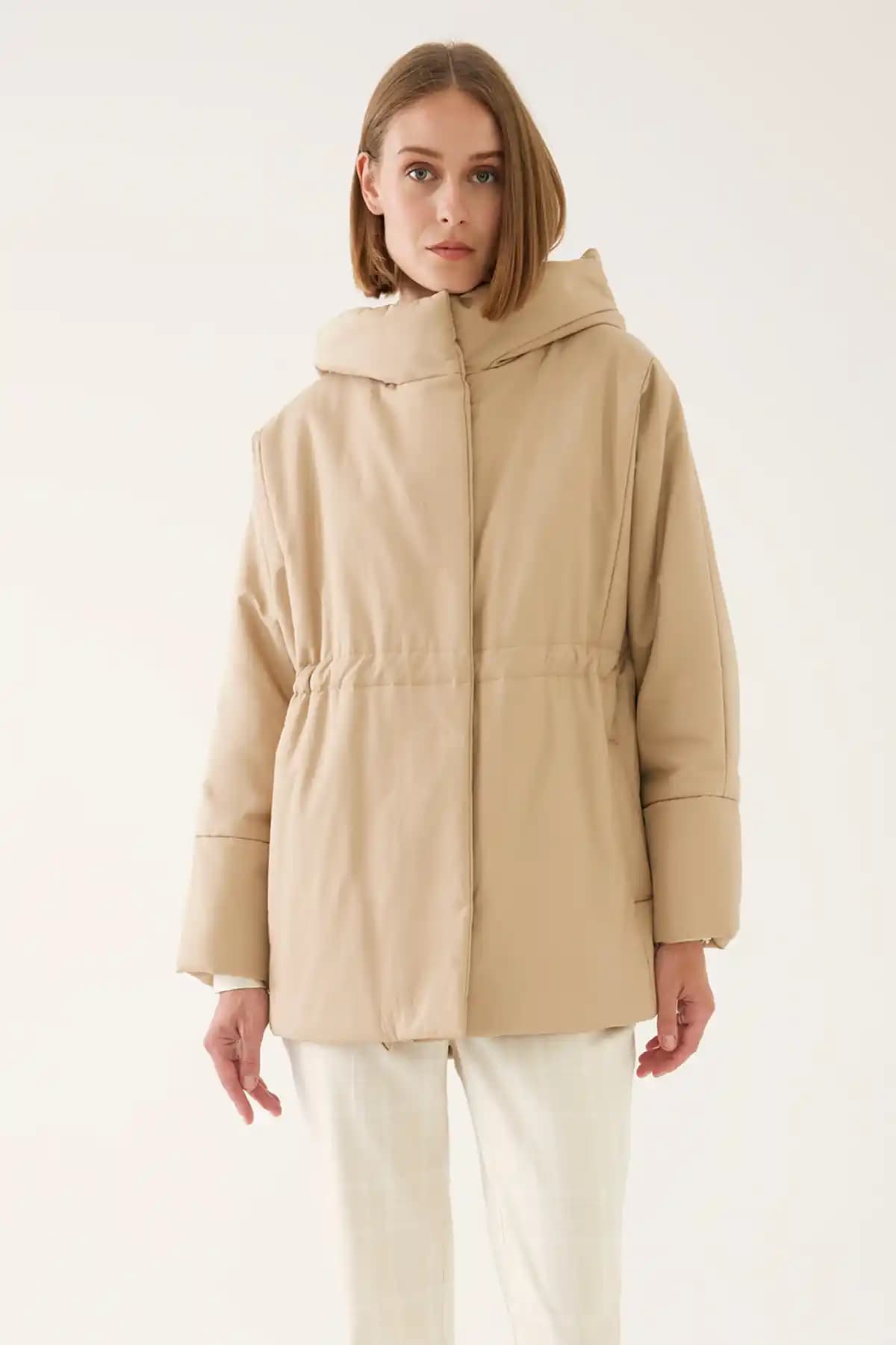 Açık Deve Tüyü Rengi Moda Trendleri ve Kombinasyon İpuçları