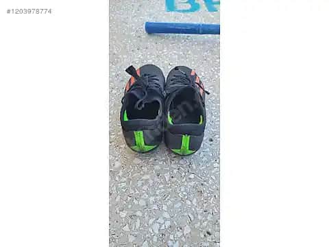 Adidas 34 Numara Ayakkabılar: Moda Trendleri ve Kombinasyon Önerileri