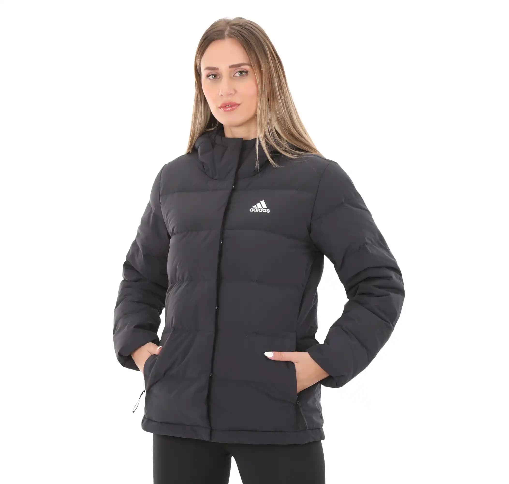 Adidas Bayan Mont Modelleri: Şıklık ve Fonksiyonelliğin Modern Tasarımları