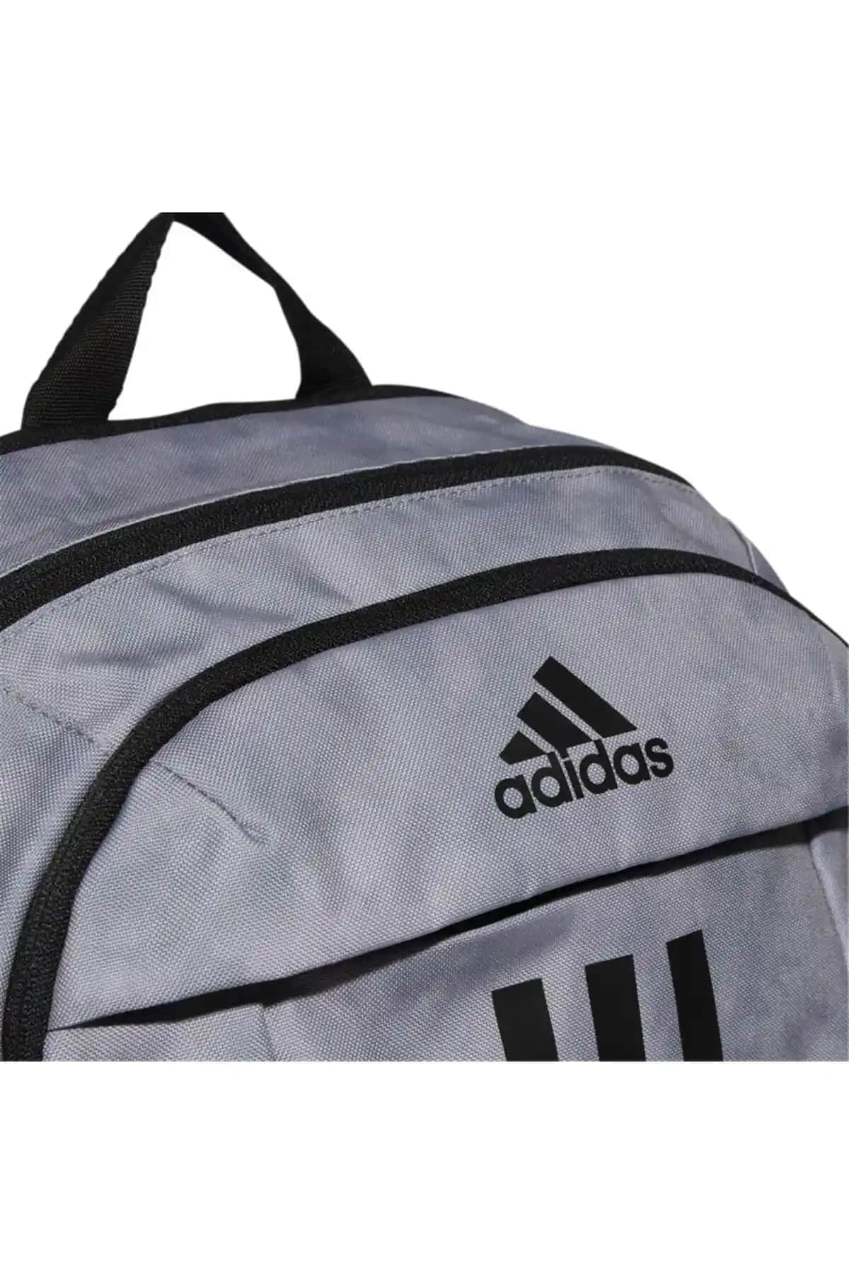 Adidas Erkek Çantaları: Moda ve Fonksiyonelliğin Birleştiği Şık ve Dayanıklı Seçenekler