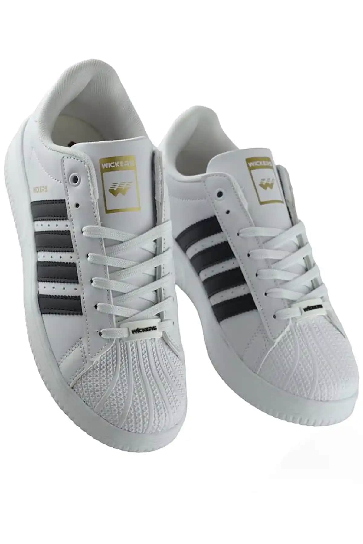 Adidas Erkekler İçin Ortopedik Spor Ayakkabıları: Moda ve Konforun Mükemmel Uyumu