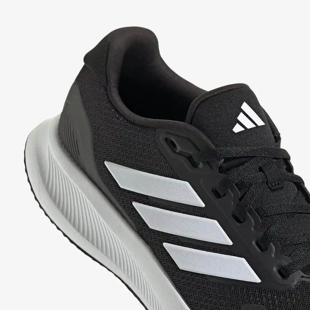 Adidas Runfalcon Siyah Erkek Ayakkabılarıyla Günlük Şıklık ve Fonksiyonellik