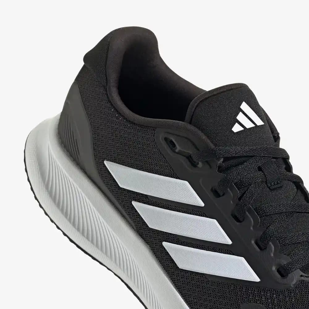 Adidas Runfalcon Siyah Erkek Ayakkabılarıyla Günlük Şıklık ve Fonksiyonellik