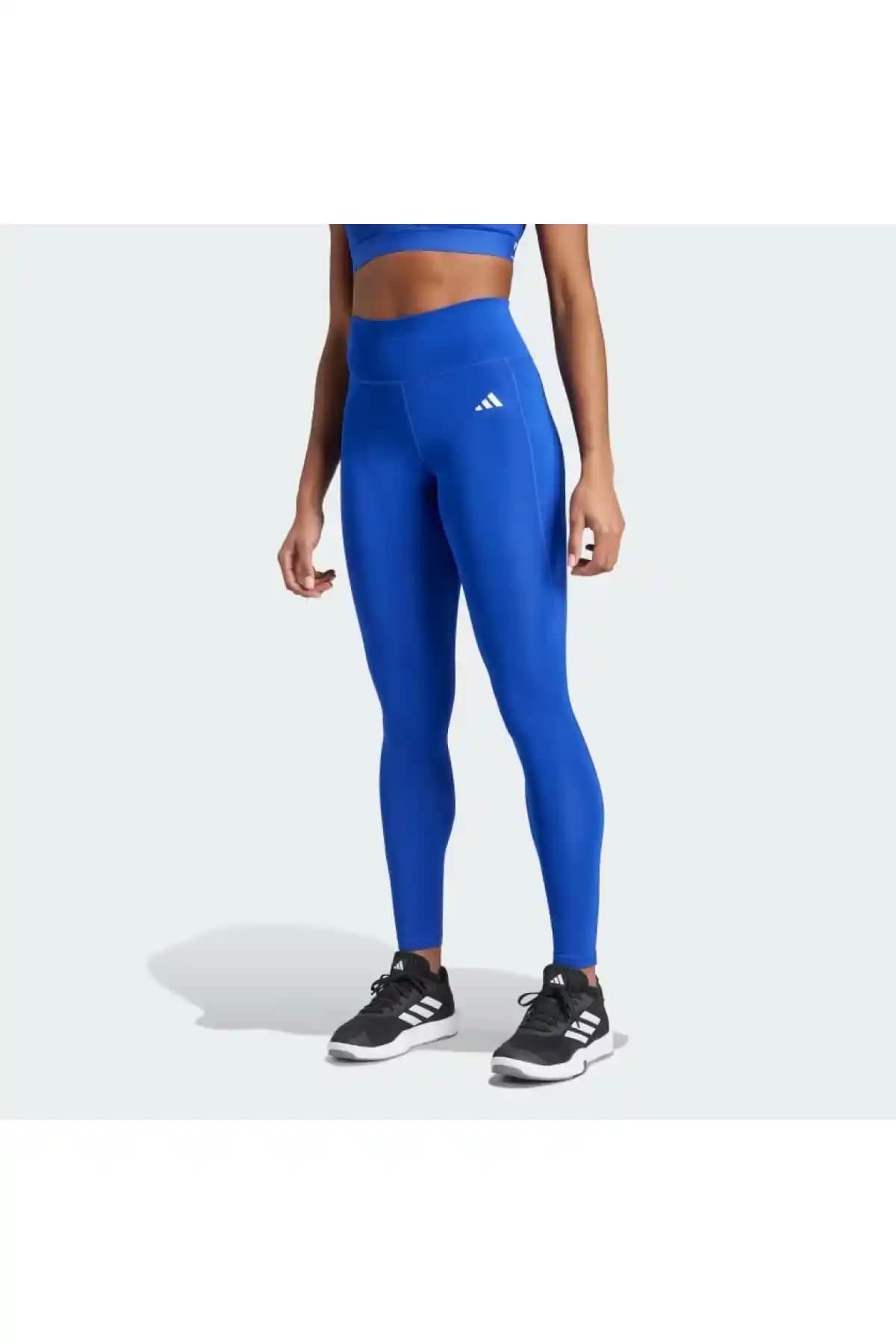 Adidas Spor Taytları: Moda ve Performansı Bir Arada Sunan Güncel Seçenekler