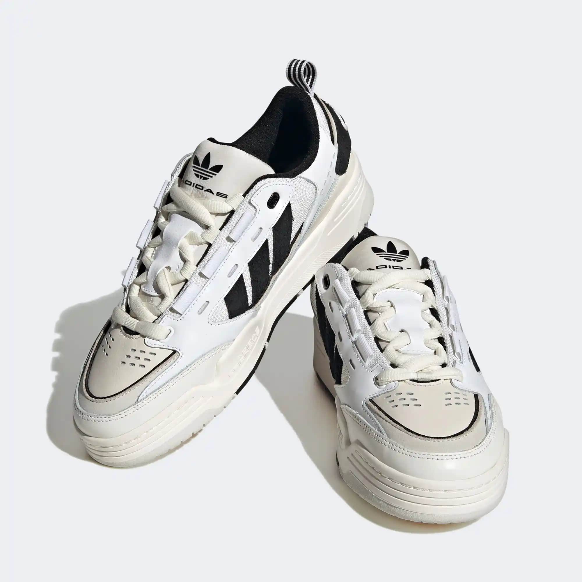 Adidas Superstep: Yenilikçi Tasarımı ve Teknolojisiyle Moda Dünyasında Öne Çıkıyor