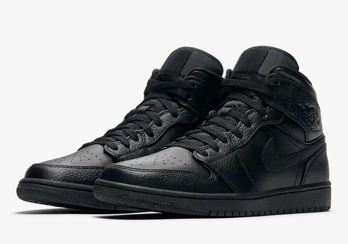 Air Jordan 1 Mid Black: Moda Dünyasında Efsanevi Bir İkon ve Stil İpuçları