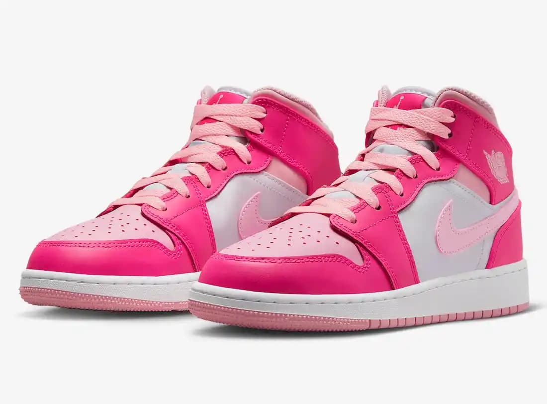 Air Jordan ve Moda Dünyasında Pembe Renk: Tarzın İfadesi ve Trendler