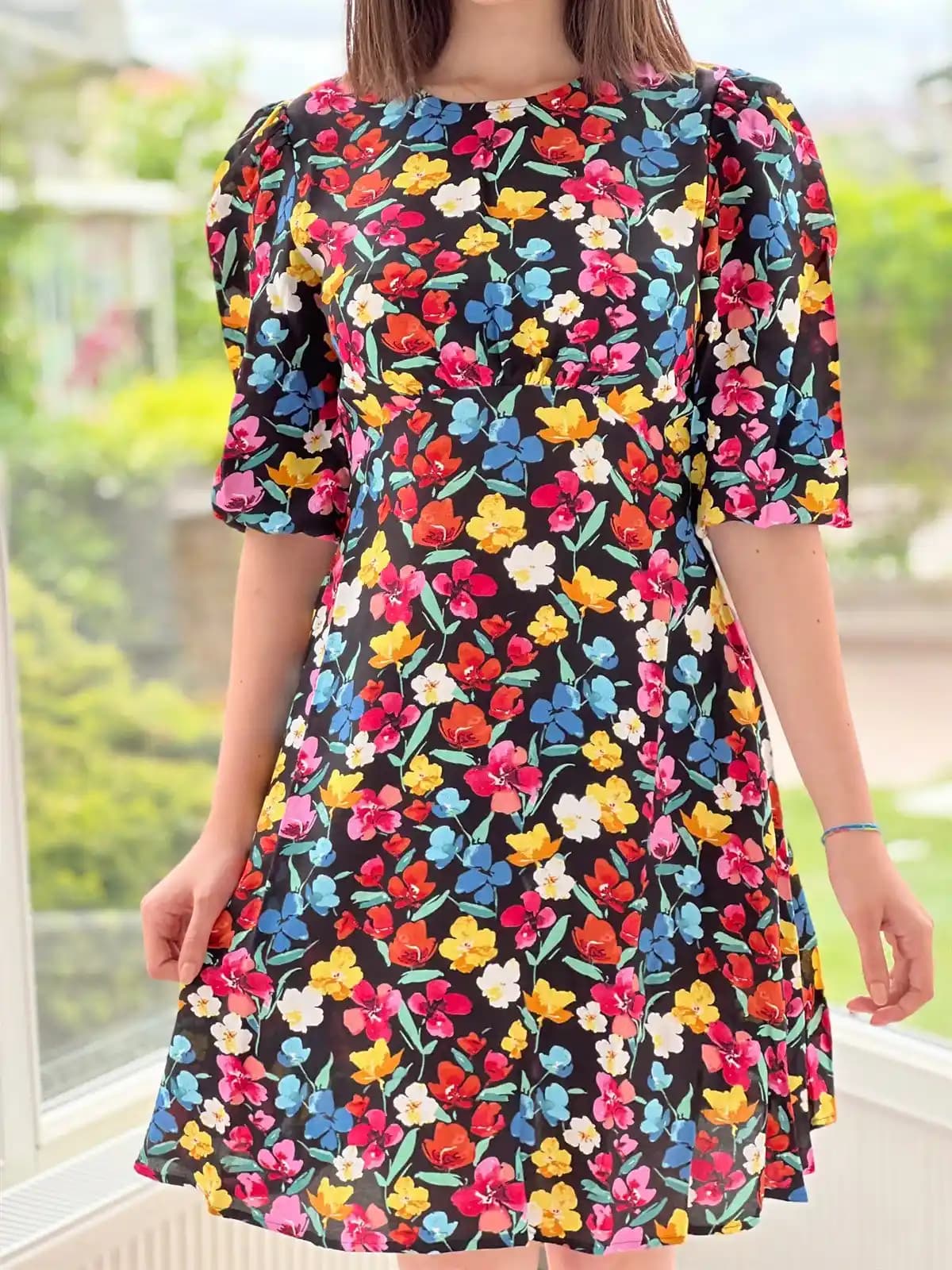 Ankara Butik Elbise: Tasarım Özellikleri ve Moda Trendleri Hakkında Kapsamlı Rehber