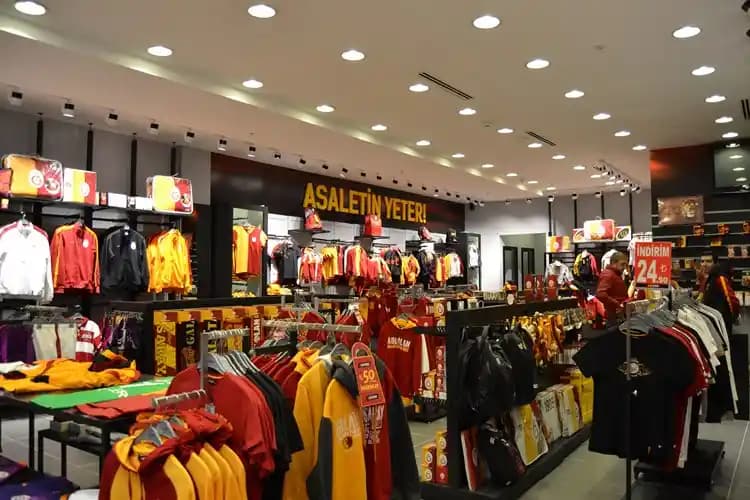Ankara'da Moda ve GS Store: Şehirden İlham Alan Tarzın Merkezi ve Trendleri