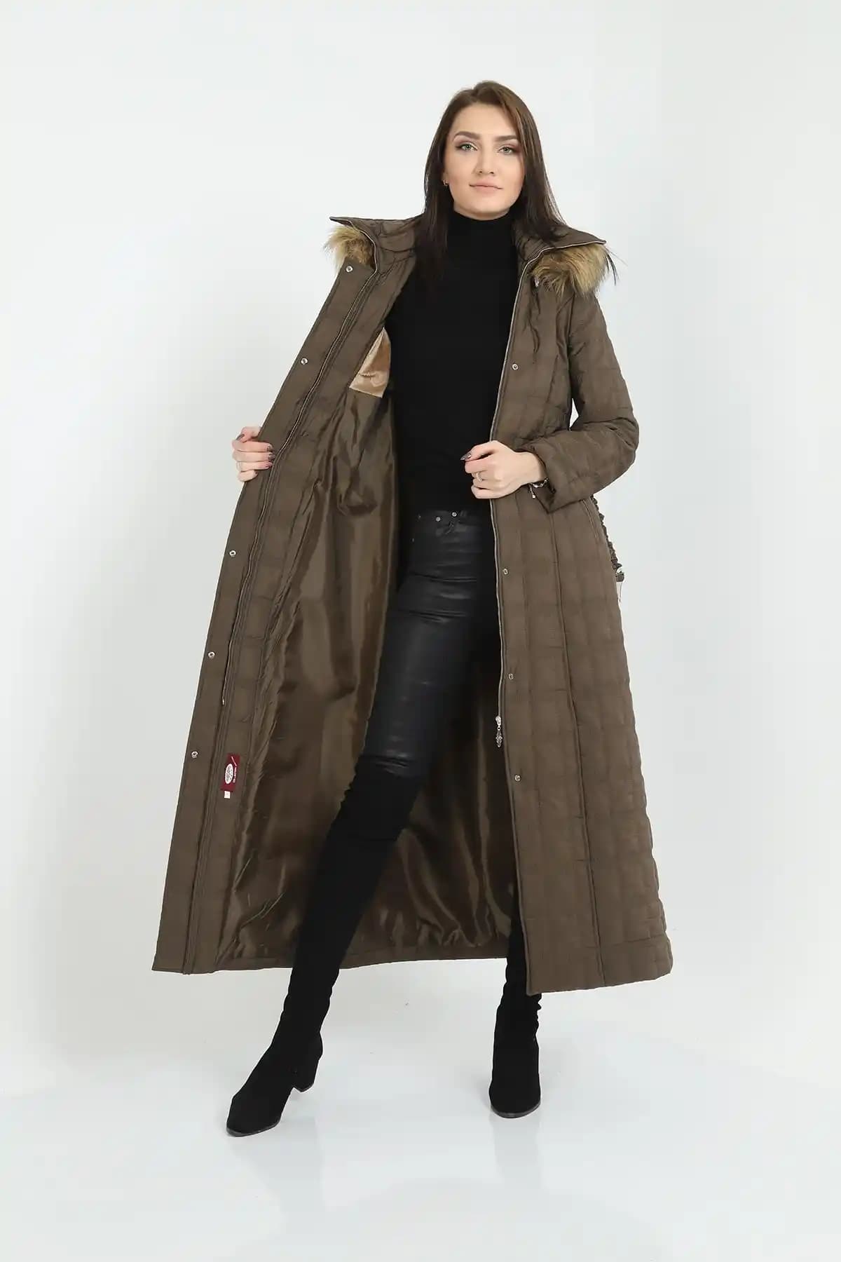 Asker Yeşili Mont Modada Güncel Trendler ve Kombinasyon Önerileri