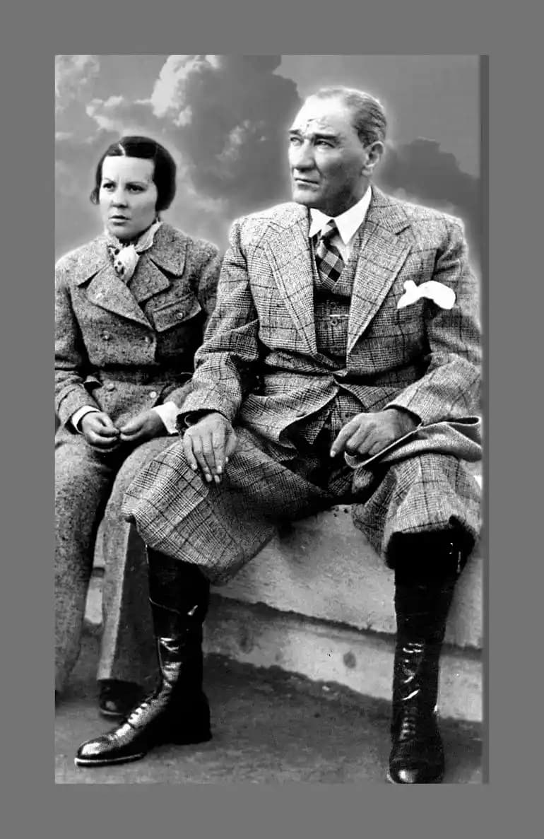 Atatürk'ün Giyim Tarzı: Tarihsel, Kültürel ve Moda Perspektifinden Analizi