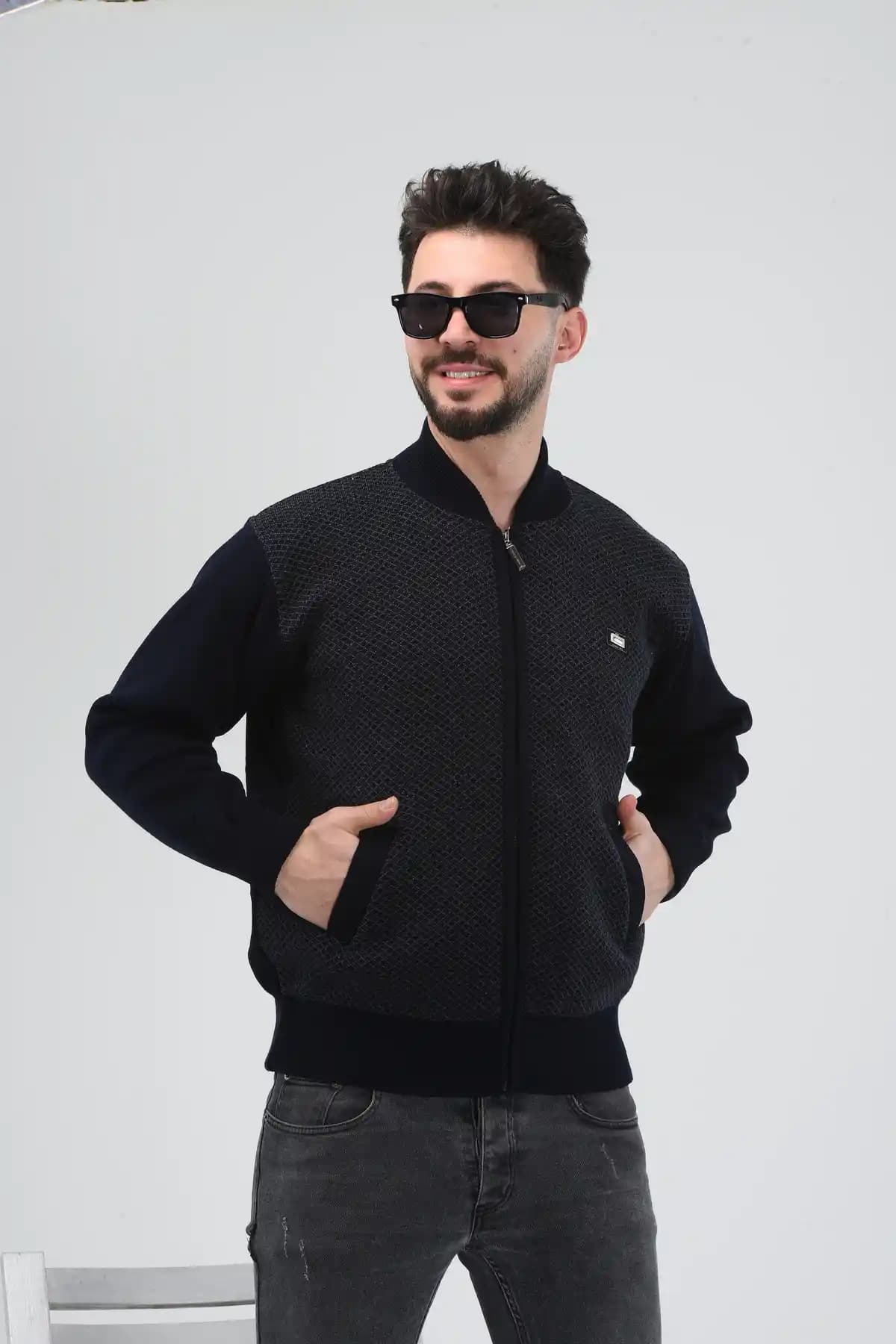 Baba Ceket Modelleri ve Moda Trendleri: Klasik ve Modern Tarzların Buluşması