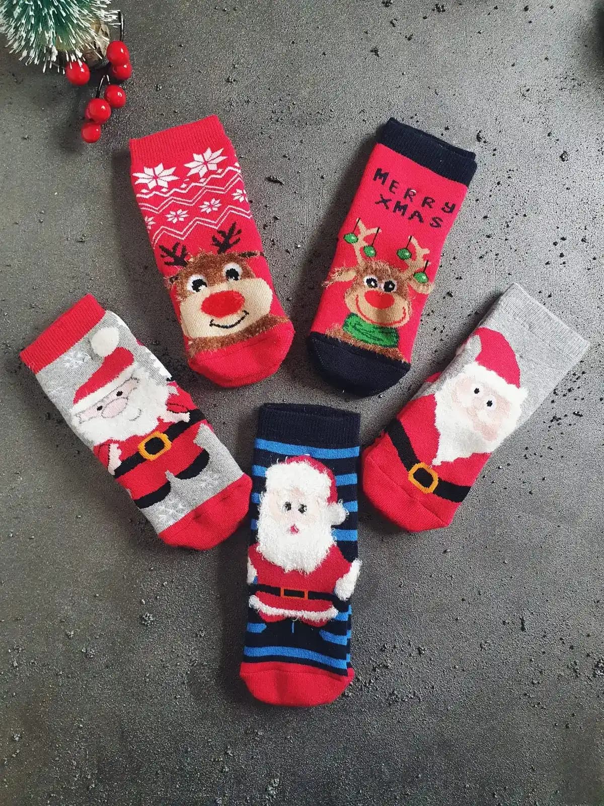 Baba Çorabı: Geleneksel ve Modern Moda Dünyasında Özgün Bir İkon