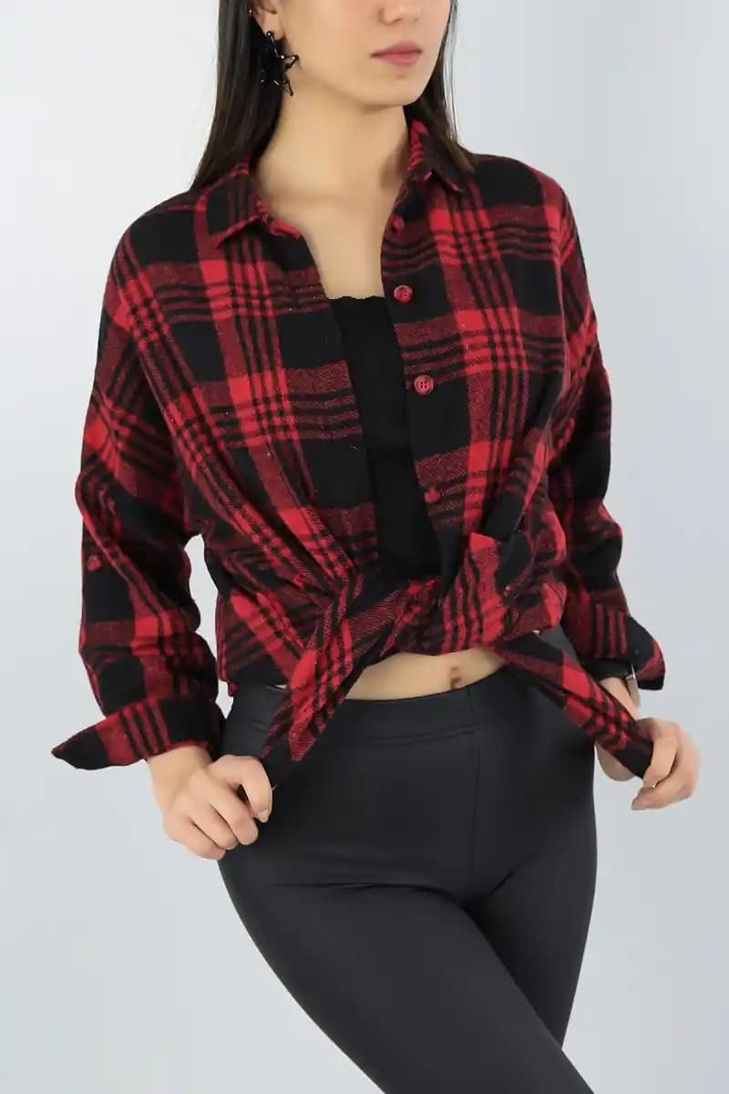 Bayan Oduncu Gömlekleri: Moda Trendlerinde Kendine Has Bir Yer Edinen Parça