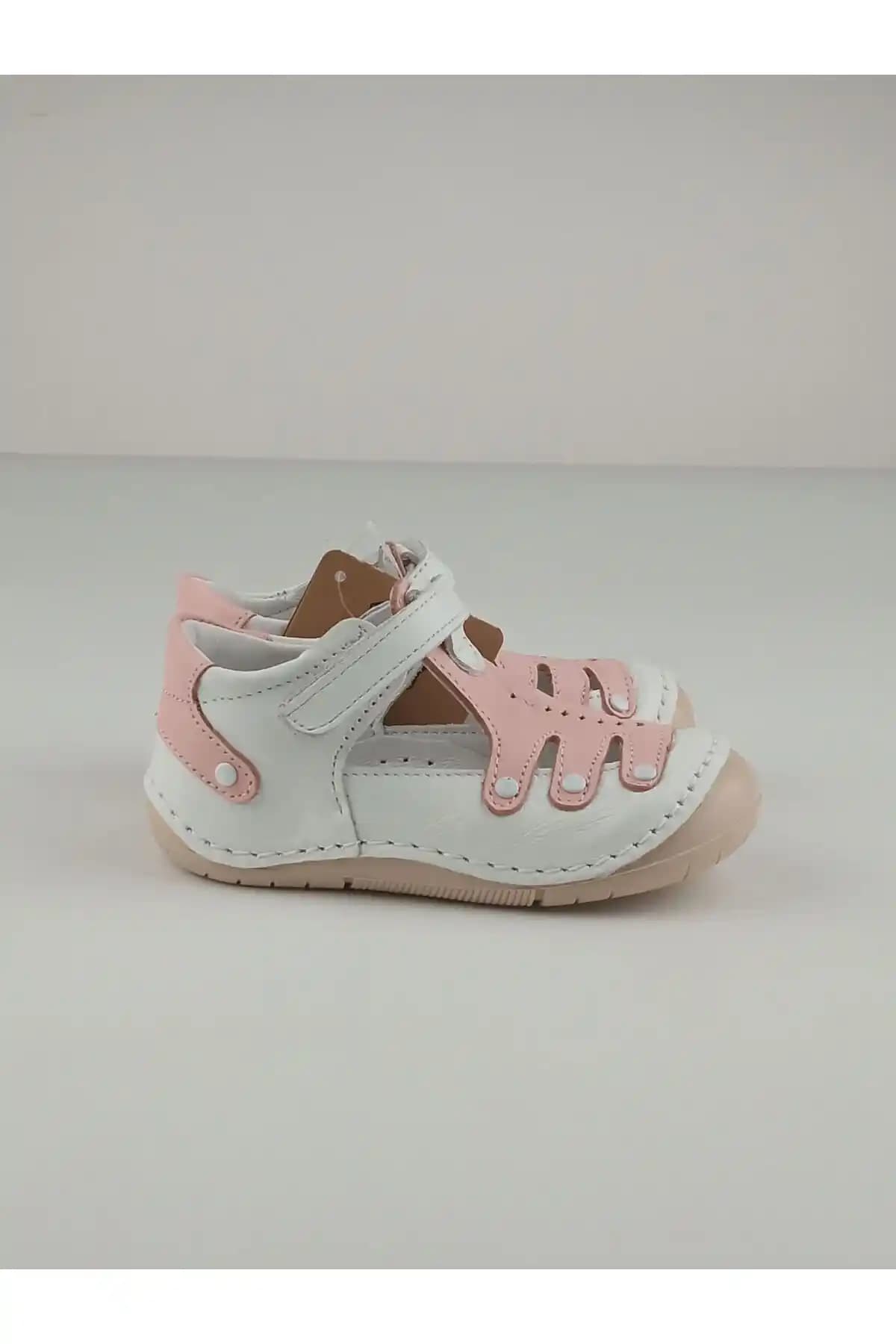 Bebek Ayakkabısı Modasında Trendler ve Seçim İpuçları 2023