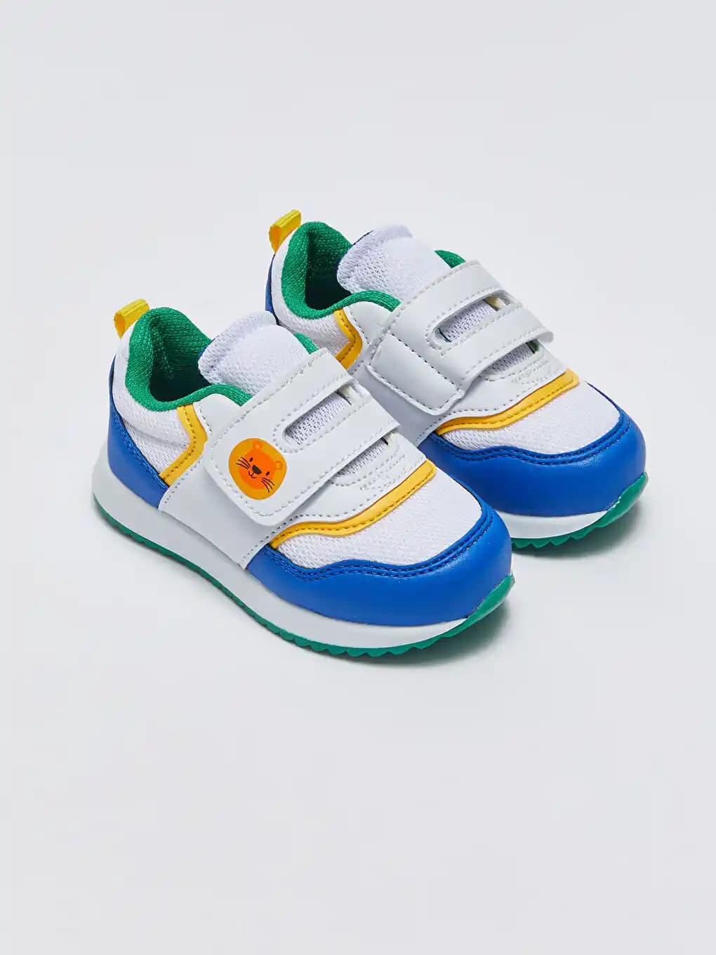 Bebek Erkek Ayakkabıları Seçimi ve Moda Trendleri Hakkında Kapsamlı Rehber