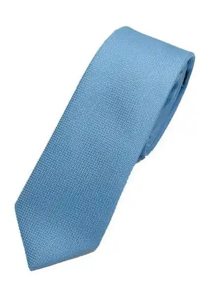 Bebek Mavisi Kravatlar: Modern ve Zarif Erkek Modasında Yeni Trendler ve Kombinasyonlar