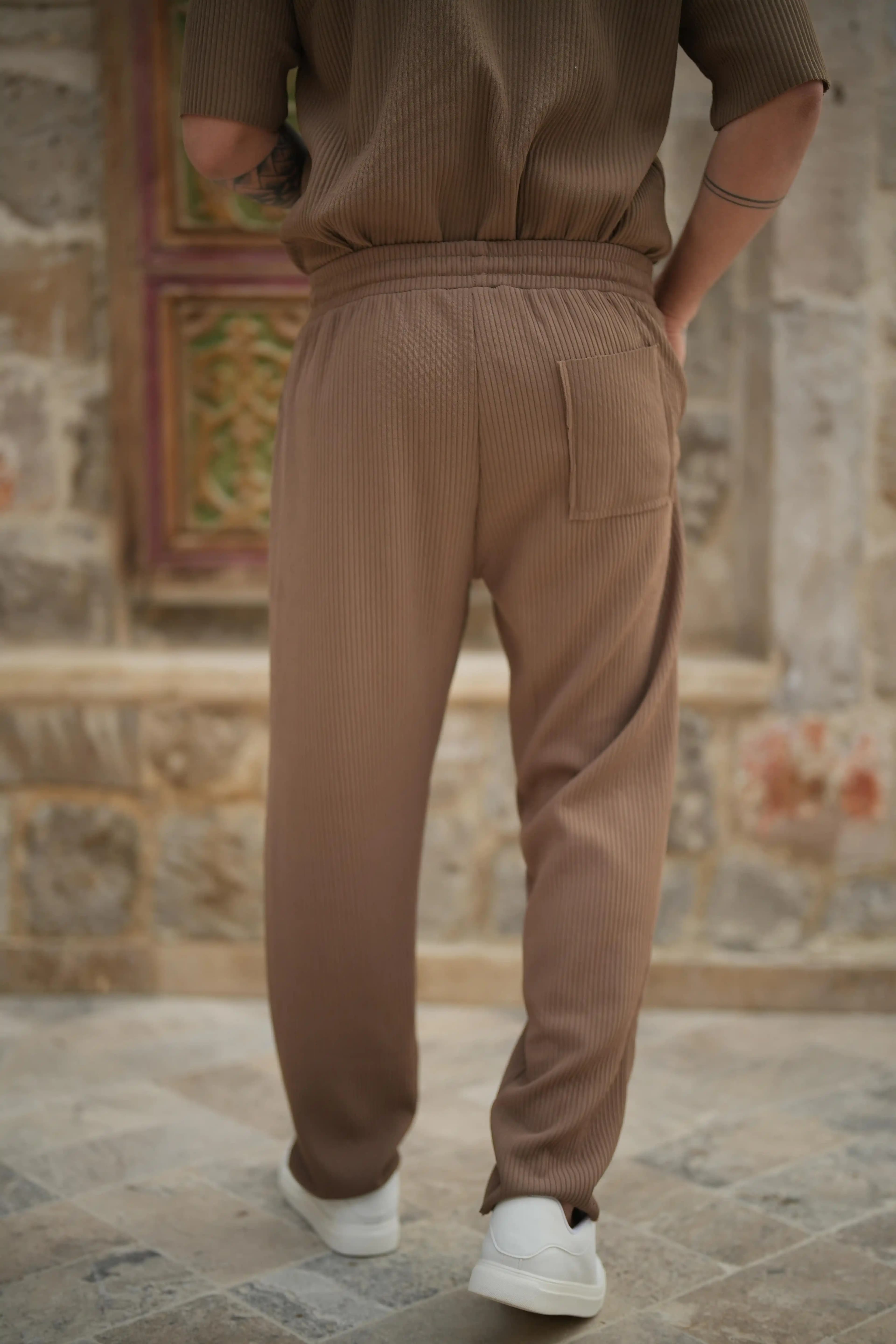 Beli Lastikli Fitilli Pantolon Modada Rahatlık ve Şıklığın Birleşimi