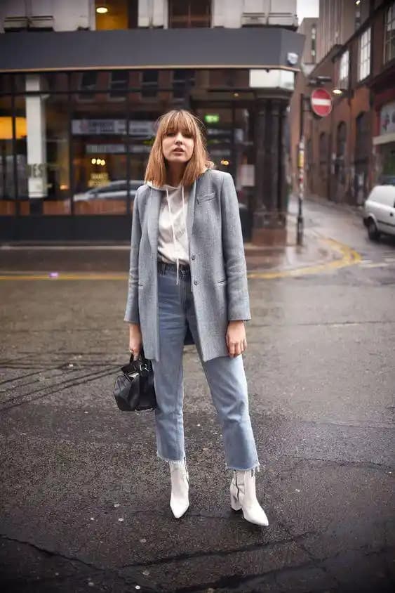 Beyaz Bot Kombinleri ve Moda Trendleri: Günlük ve Şık Stiller İçin İpuçları