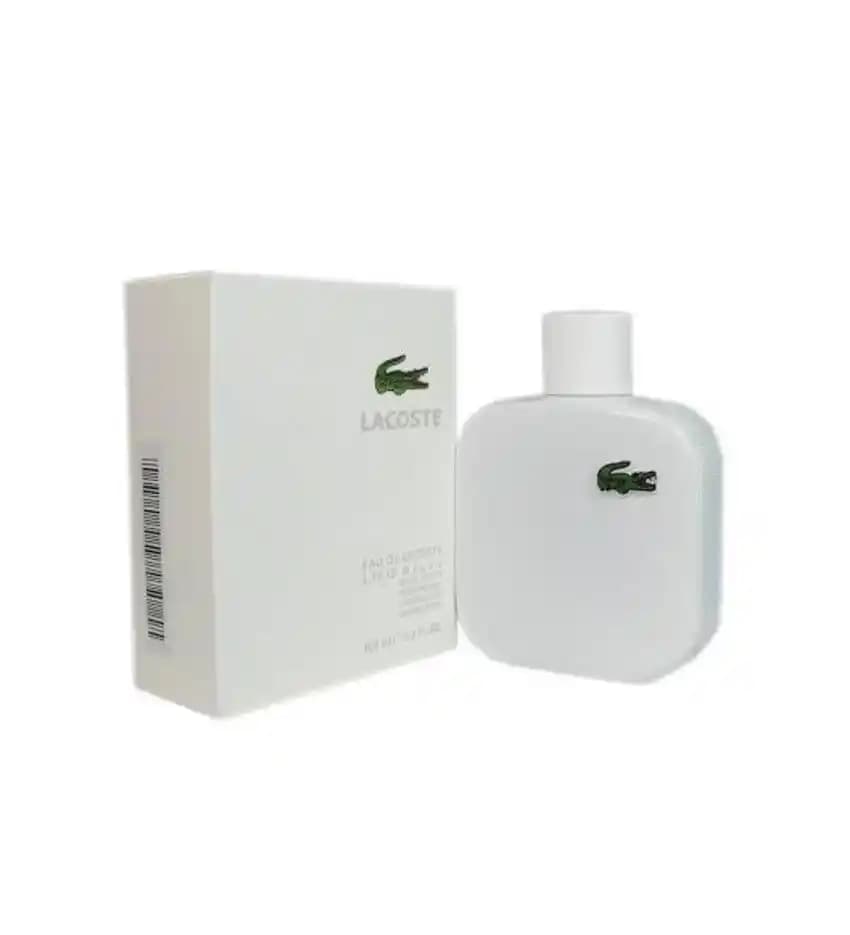 Beyaz Lacoste Parfüm: Moda ve Zarif Kokunun Buluşması