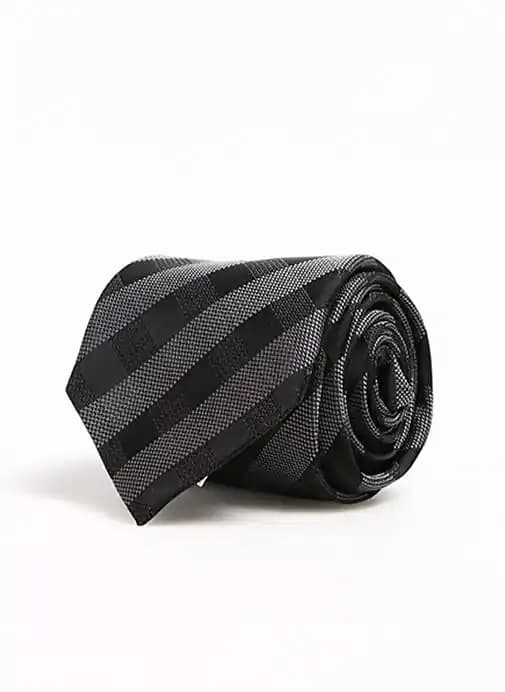 Beymen Business Kravat Koleksiyonu ile İş ve Günlük Şıklık Rehberi